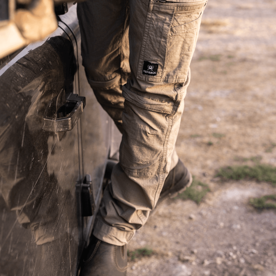 Layout Nine (title Below) 2 Desk